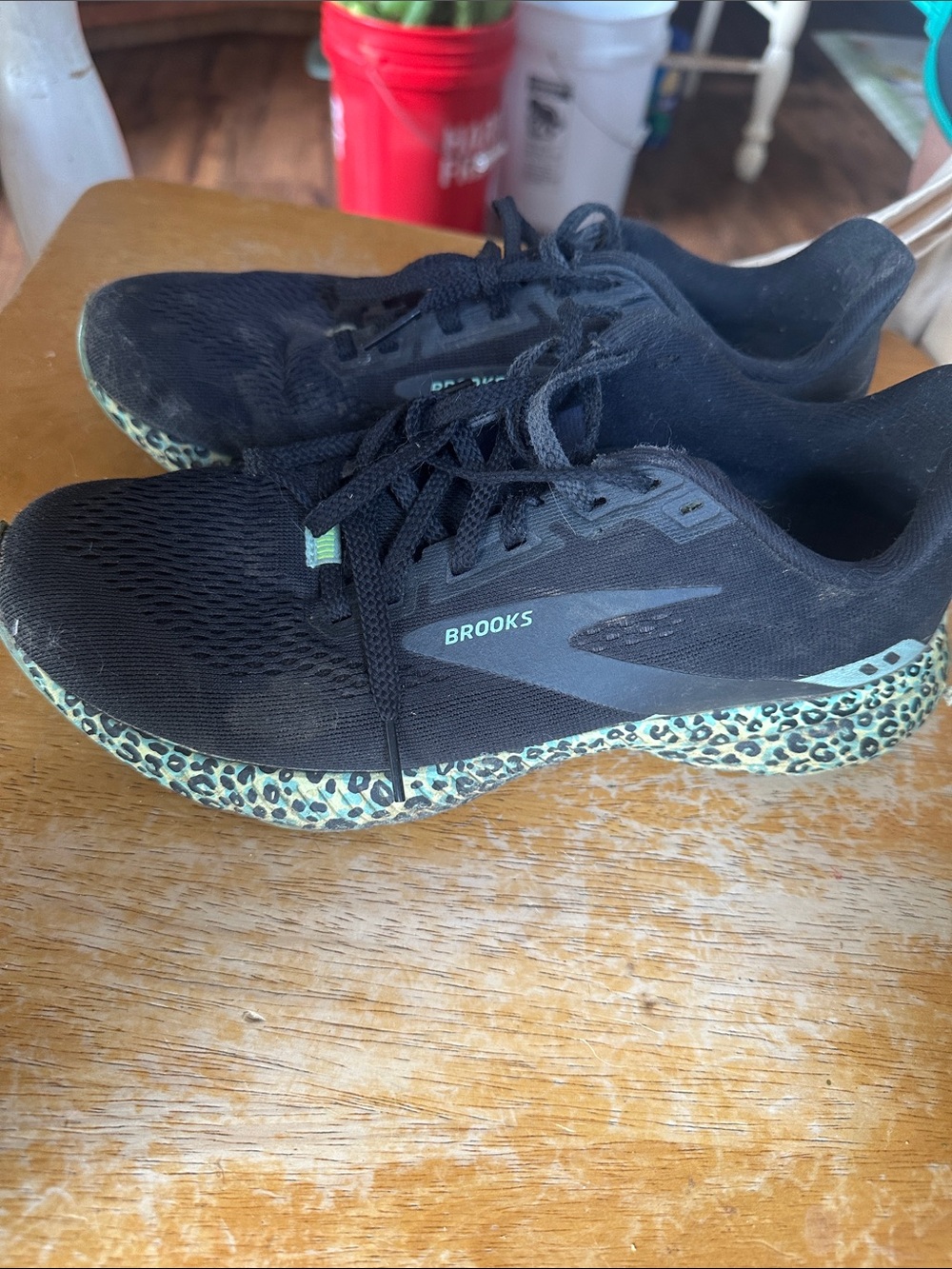 Brooks launch 8 with Mint Leopard-Pattern Midsole